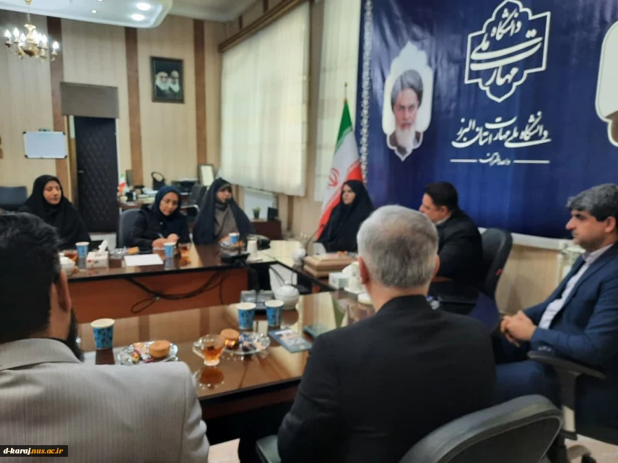 حضورمشاوراستاندار ومدیرکل امور بانوان وخانواده استانداری البرز به مناسبت افتتاح نمایشگاه ریحانه
