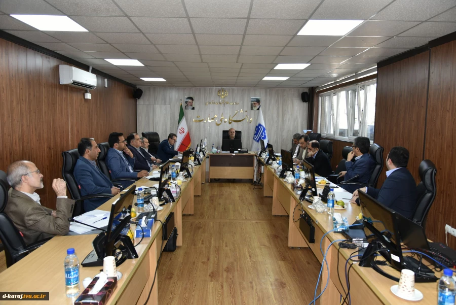 برگزاری نشست کمیسیون دائمی هیئت امنای دانشگاه ملی مهارت
 2