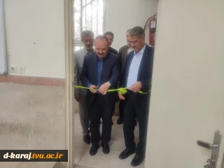 با حضور رئیس دانشگاه ملی مهارت افتتاح شد:
کارگاه میکروکنترلر و سایت کامپیوتر دانشکده انقلاب اسلامی در هفته سرآمدی آموزش

همزمان با هفته سرآمدی آموزش، کارگاه میکروکنترلر و سایت کامپیوتر دانشکده انقلاب اسلامی با حضور رئیس دانشگاه ملی مهارت و معاونان آموزشی و پژوهشی دانشگاه افتتاح شد.


به گزارش روابط عمومی دانشگاه ملی مهارت، این مراسم روز دوشنبه ۲۱ اردیبهشت‌ماه و همزمان با دهه سرآمدی آموزش با حضور دکتر زمانی، رئیس دانشگاه ملی مهارت، دکتر کلبا