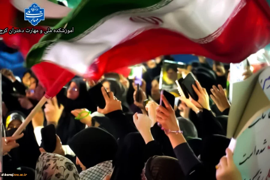 یگانه دالایی عکاسی
